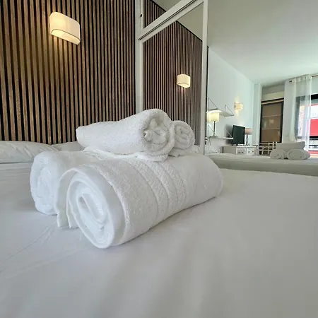 Centro Estudio Con Balcon Torremolinos