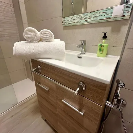 Centro Estudio Con Balcon Appartement