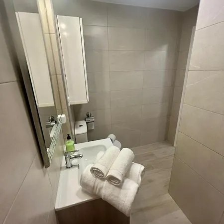 Centro Estudio Con Balcon Торремолинос