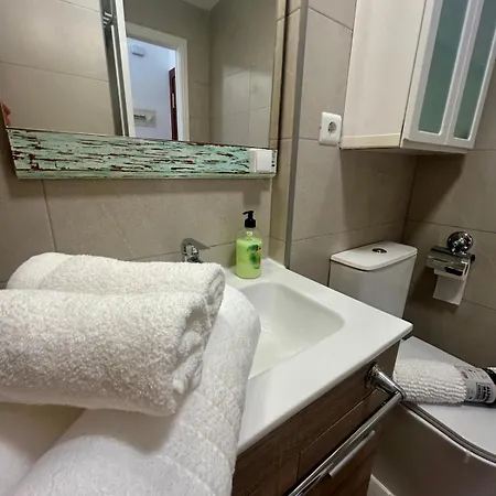 Centro Estudio Con Balcon Торремолинос