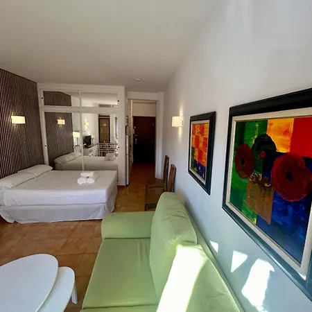 Апартаменты Centro Estudio Con Balcon
