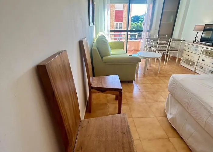 Centro Estudio Con Balcon * Torremolinos