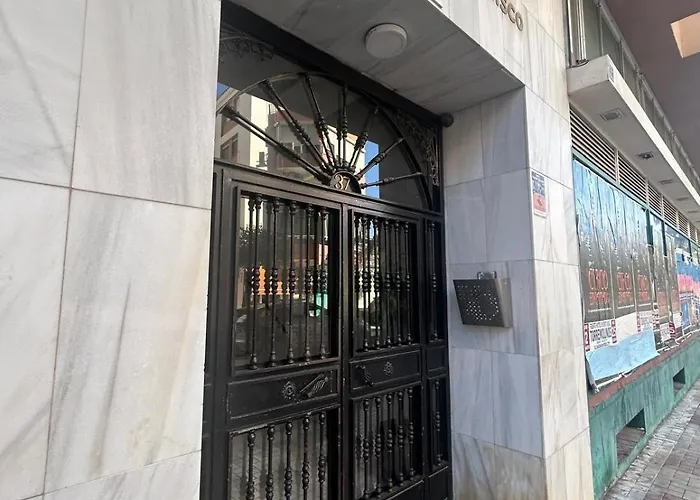 Lägenhet Centro Estudio Con Balcon